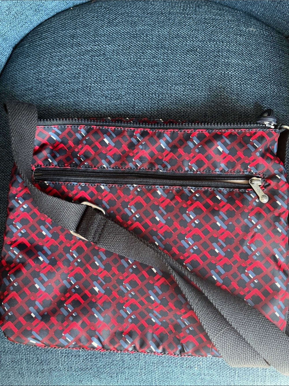 Kipling Spacious many pockets! Red and Black Patterned Triple-Zip Crossbody - Picture 8 of 11